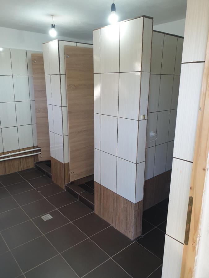 Casutele Din Grosi Hotel Grosi  ภายนอก รูปภาพ